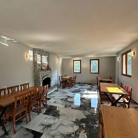 Kukaj Gasthof Valbone