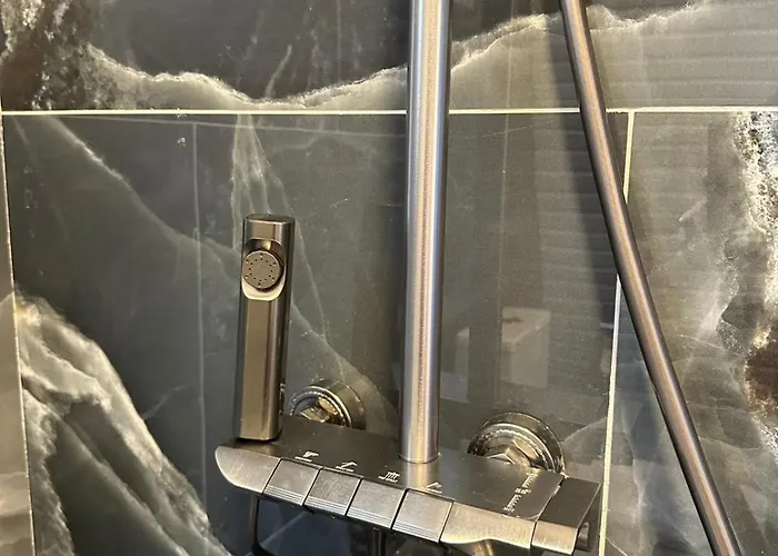 Kukaj 招待所 瓦勒博内